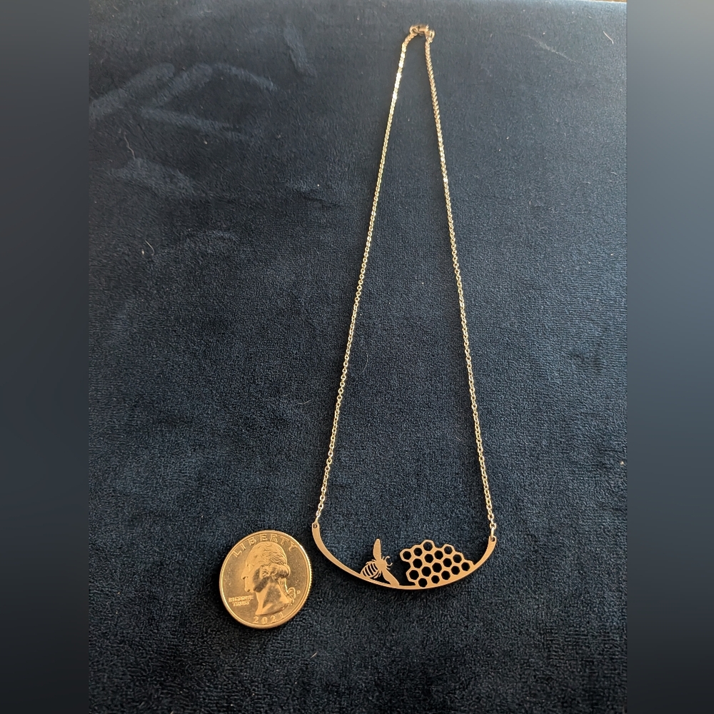 Silver Bee Pendant Necklace